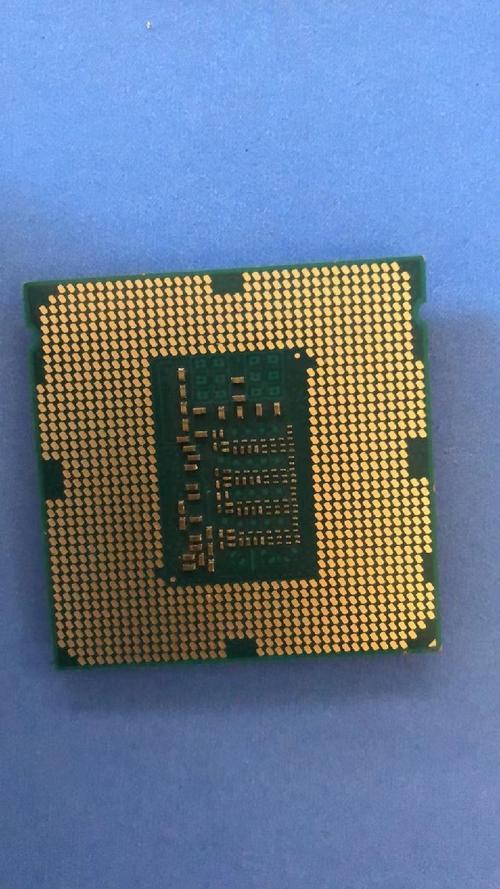 （intel至强e52678v3和intel i7 8700哪个好？）